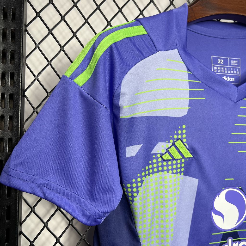 Manchester United Goalkeeper 24/25 child