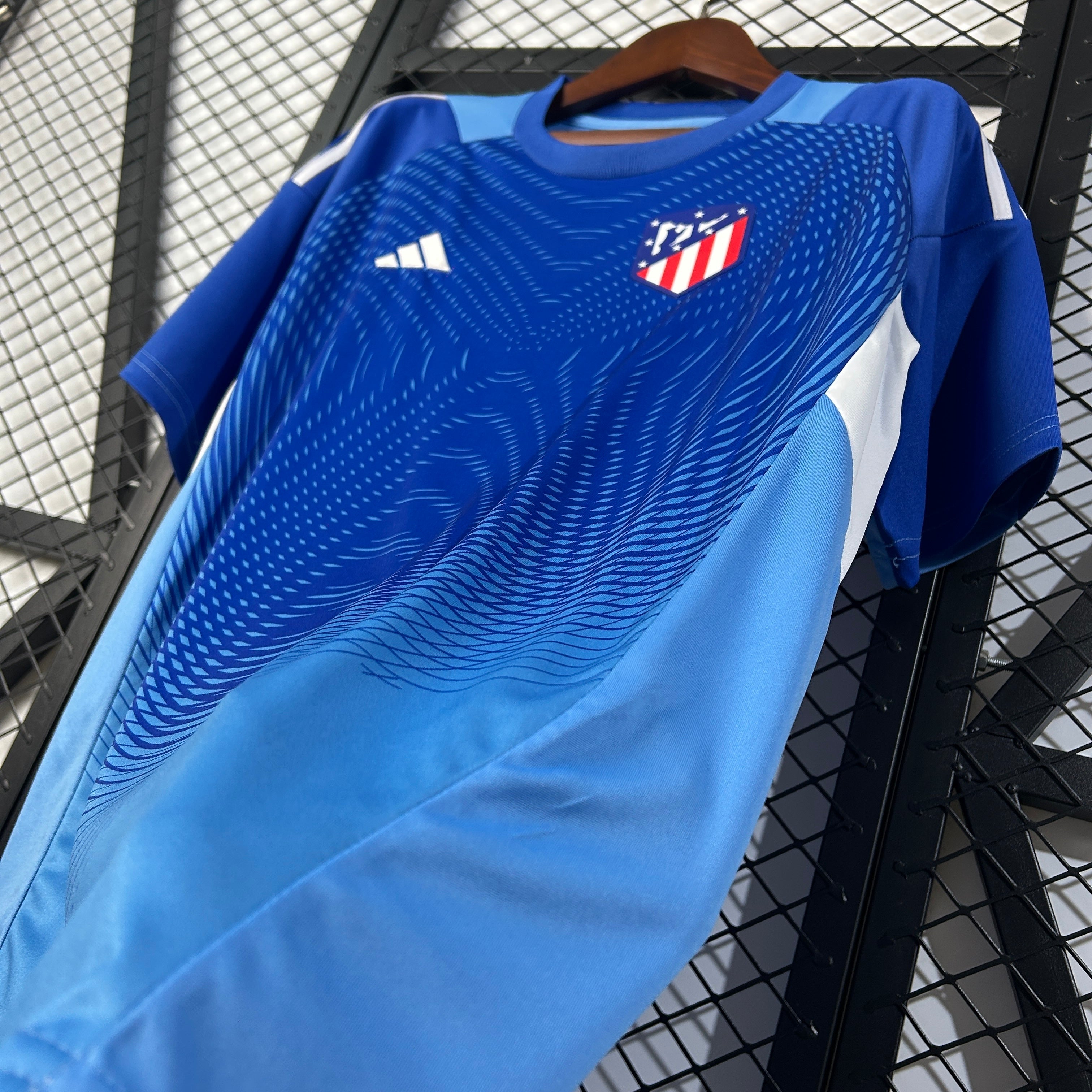 Atletico Madrid Home Kit 2024/2025 - Adult