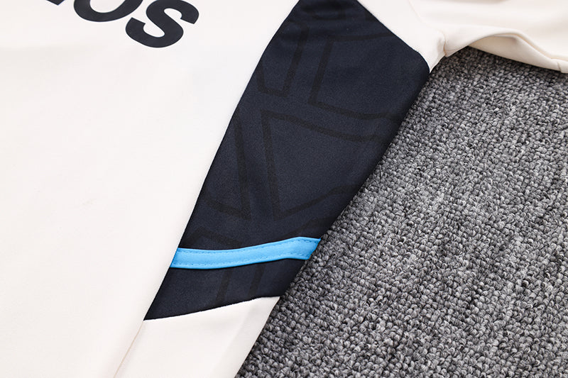 Manchester United 23/24 Adult Football Tracksuit