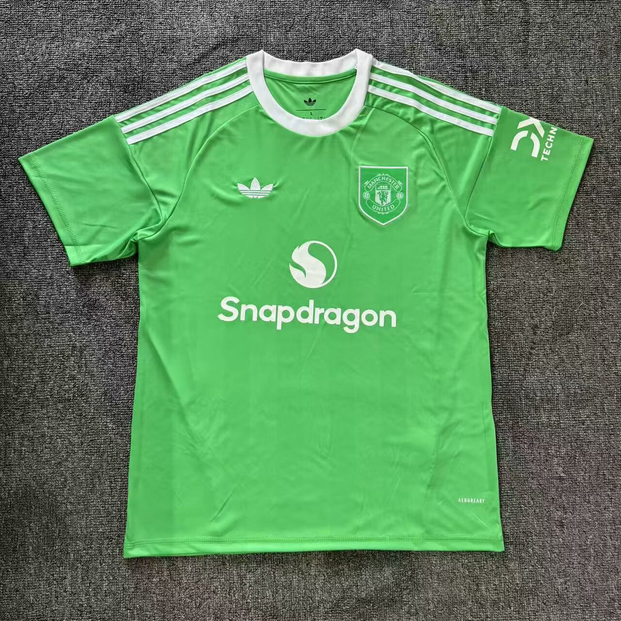 Manchester United Home Kit 2024/2025 Adult
