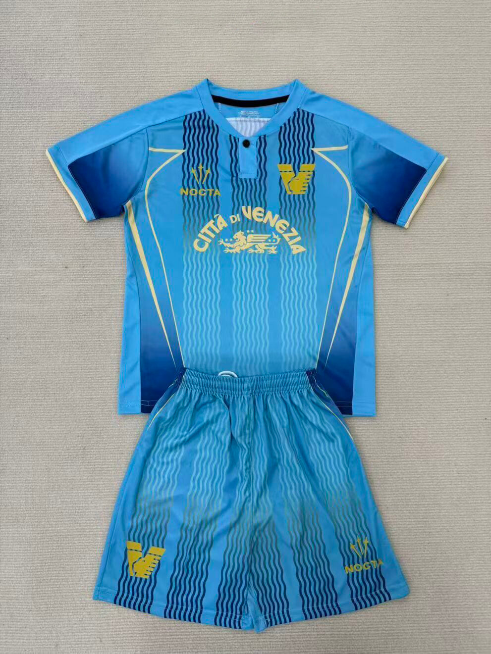 T-shirt and Shorts for Kids Venezia Away 23/24