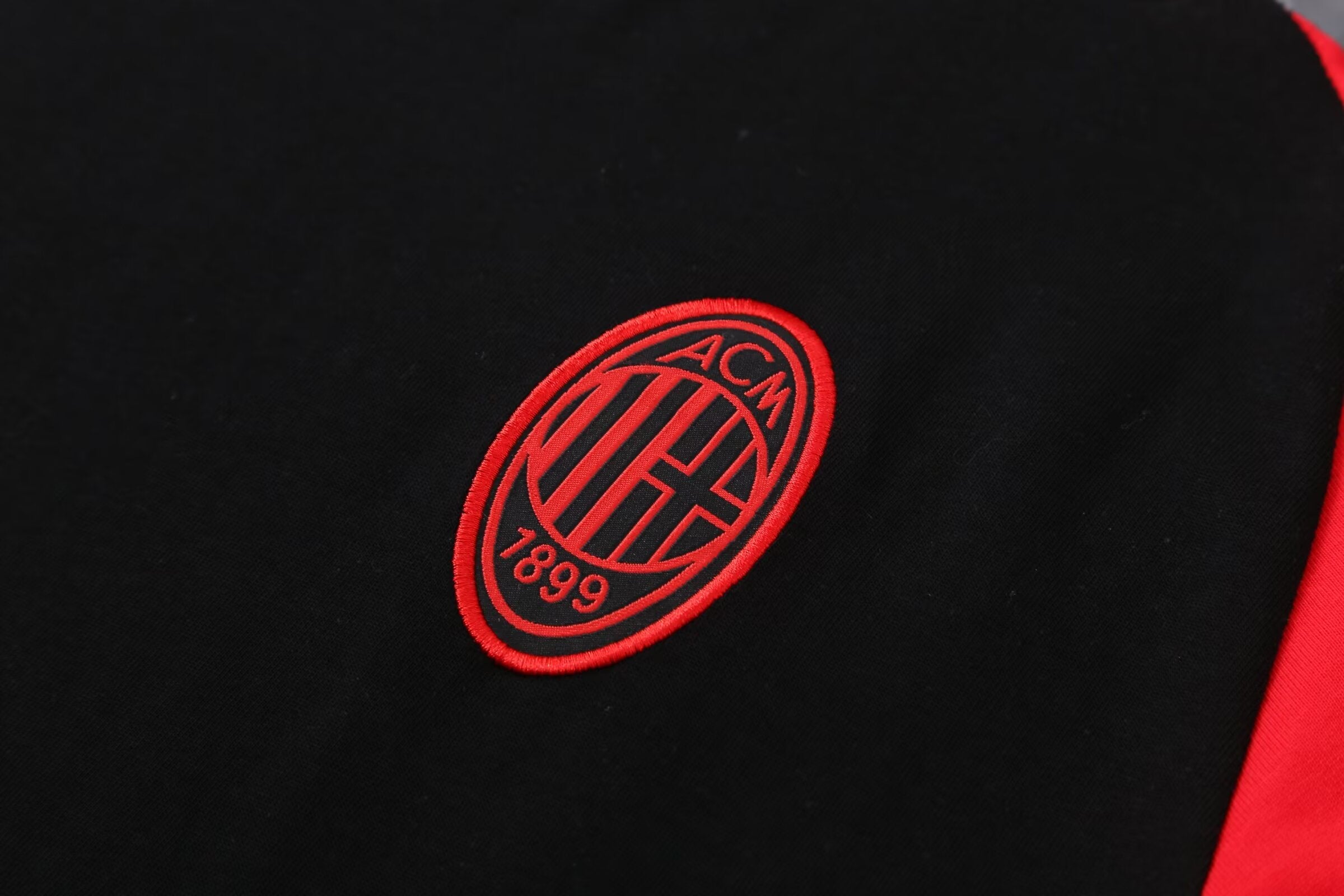 Milan - kit allenamento 2024/25