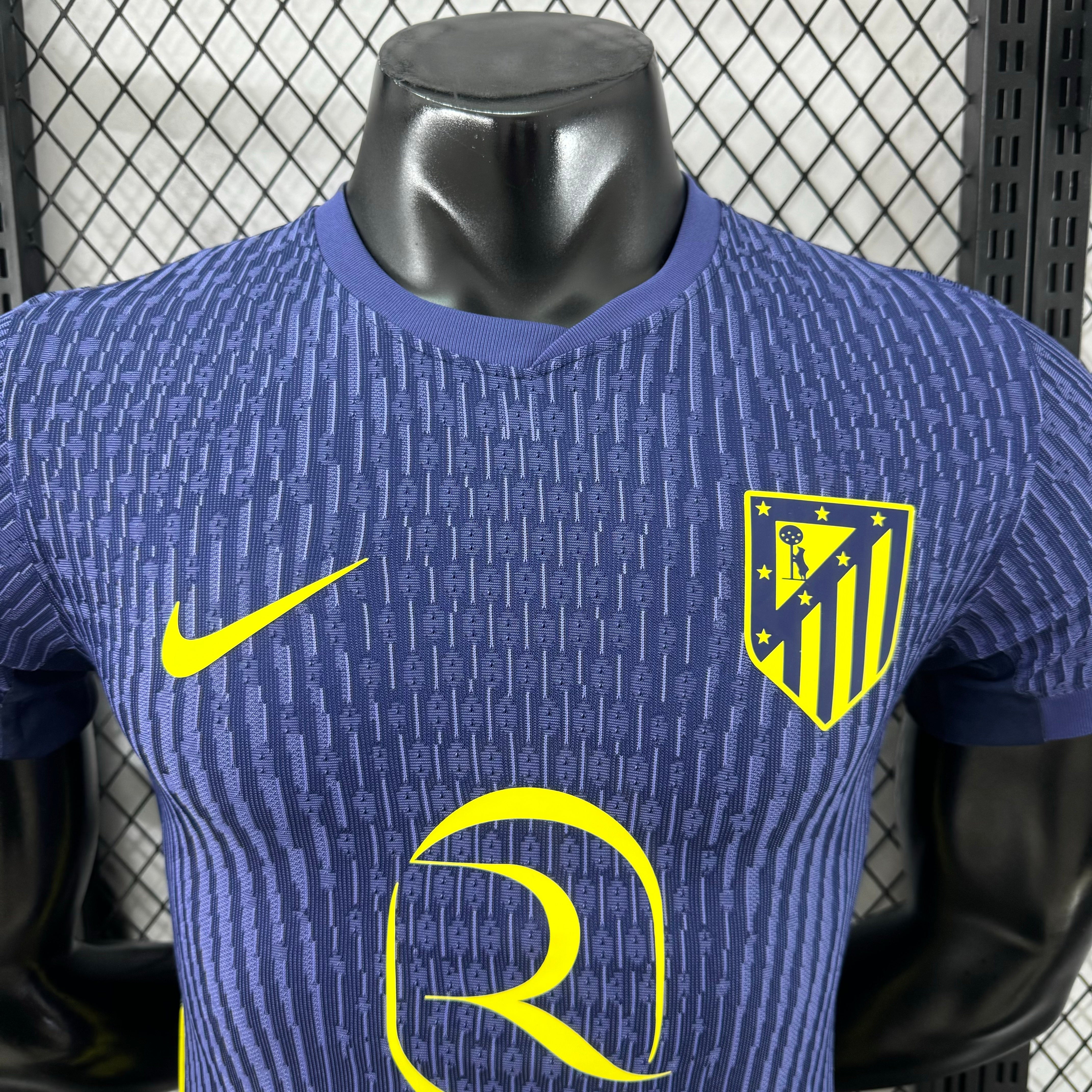 Atletico Madrid Home Kit 2024/2025 - Adult
