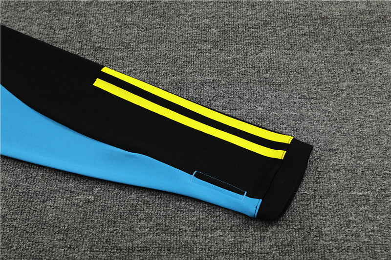 Arsenal Kids Football Tracksuit 23/24