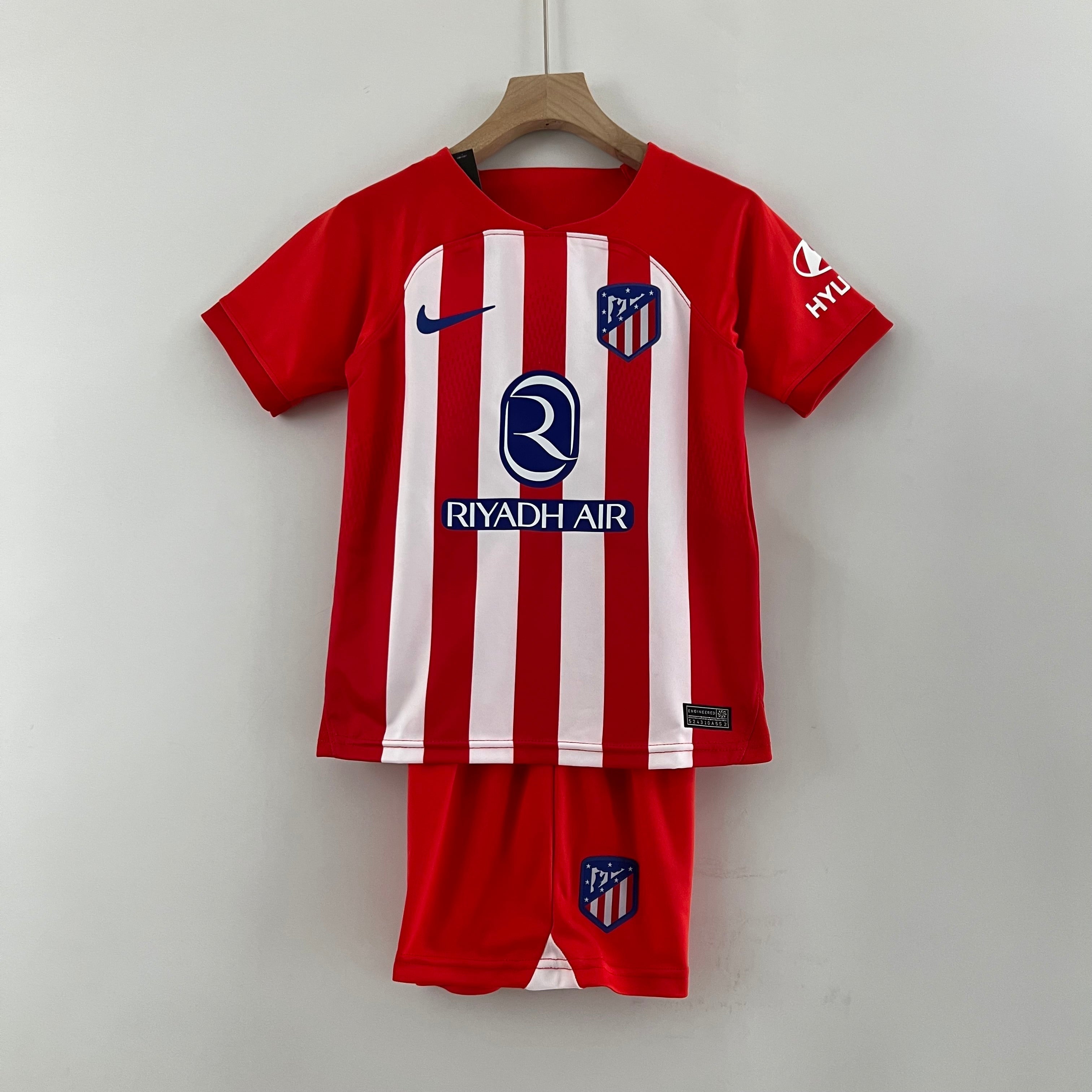 Atletico de Madrid Home 23/24 Kids T-Shirts and Shorts
