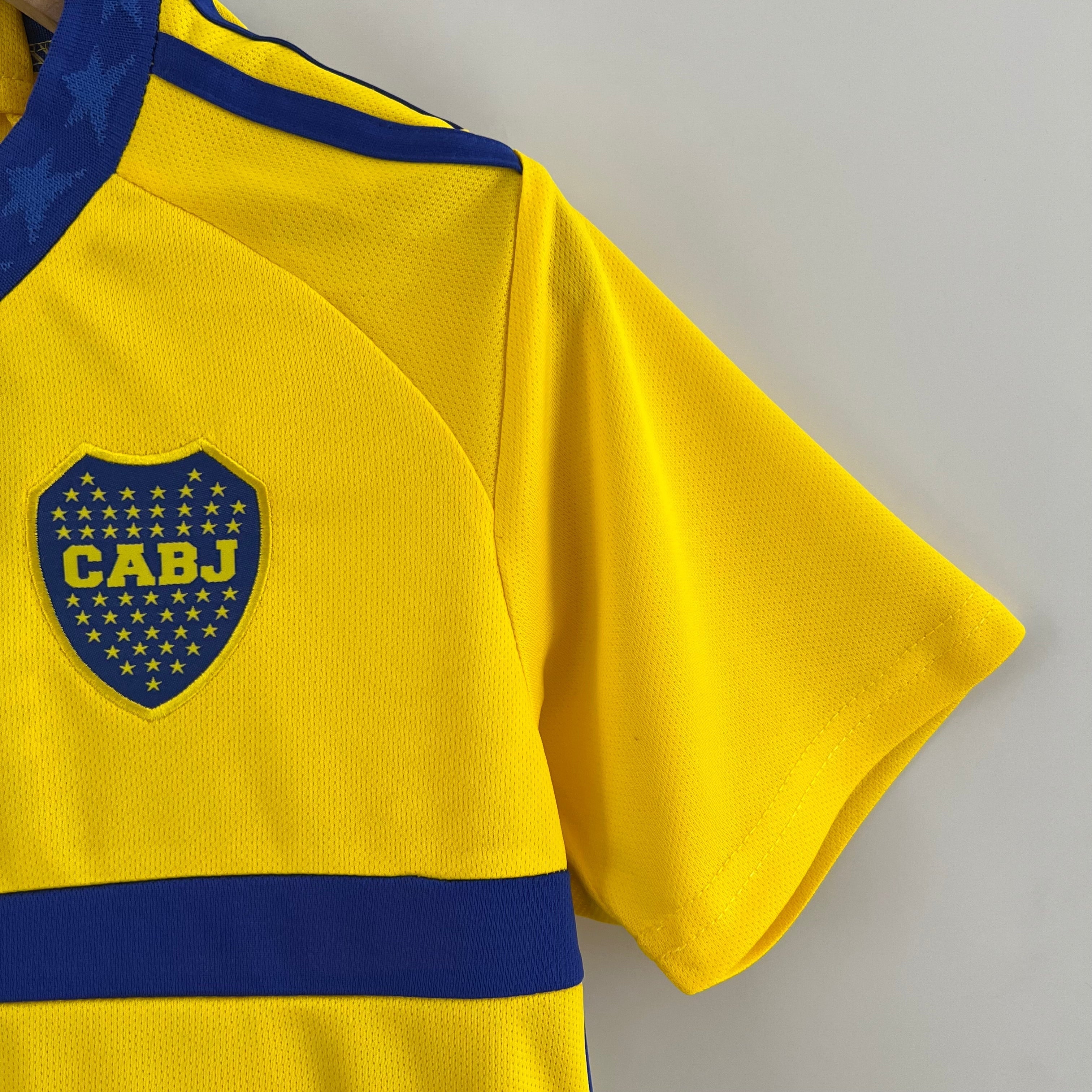 Boca Juniors Away 23/24 Kids T-Shirt and Shorts