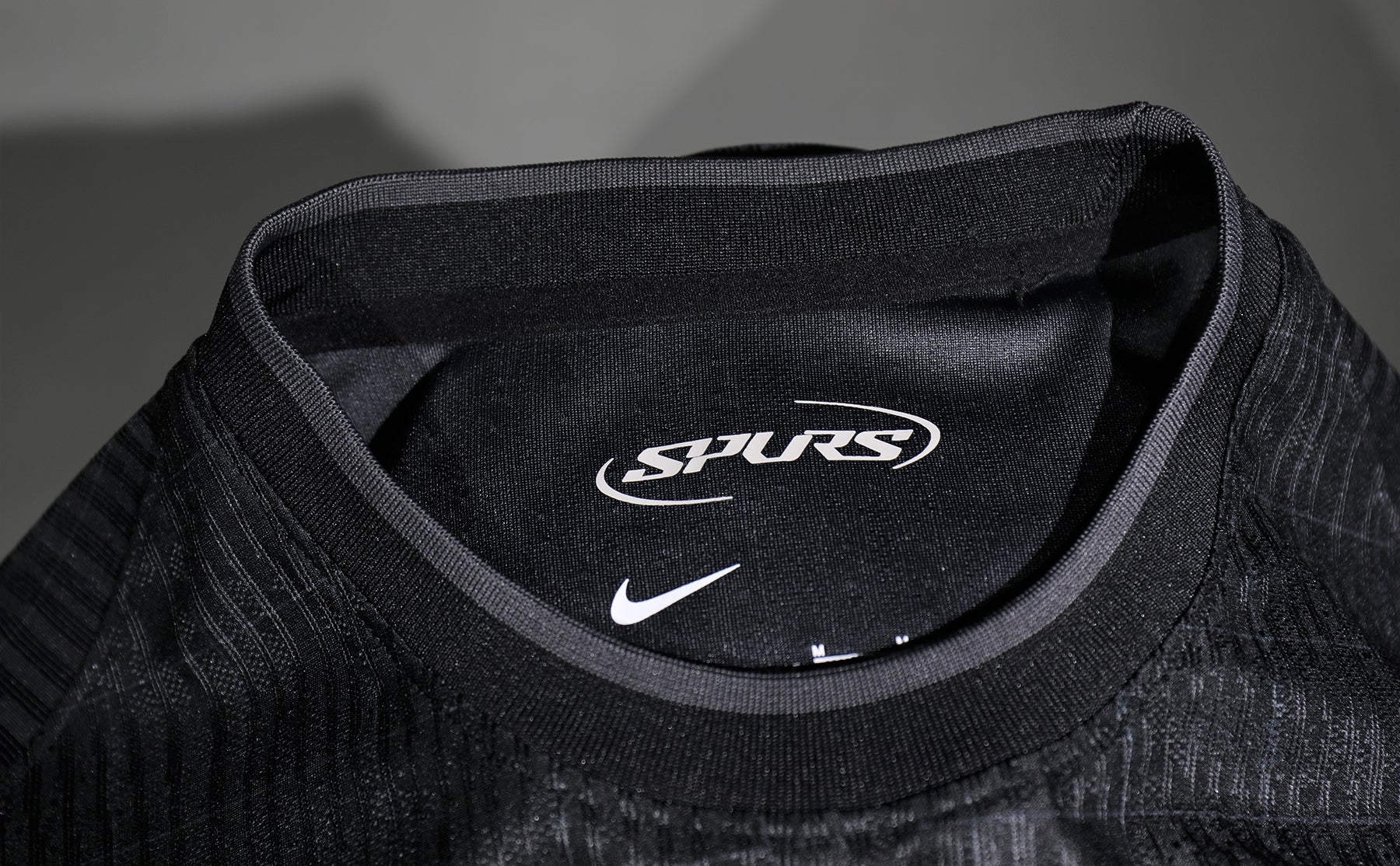Tottenham Home Kit 2024/2025 - Adult