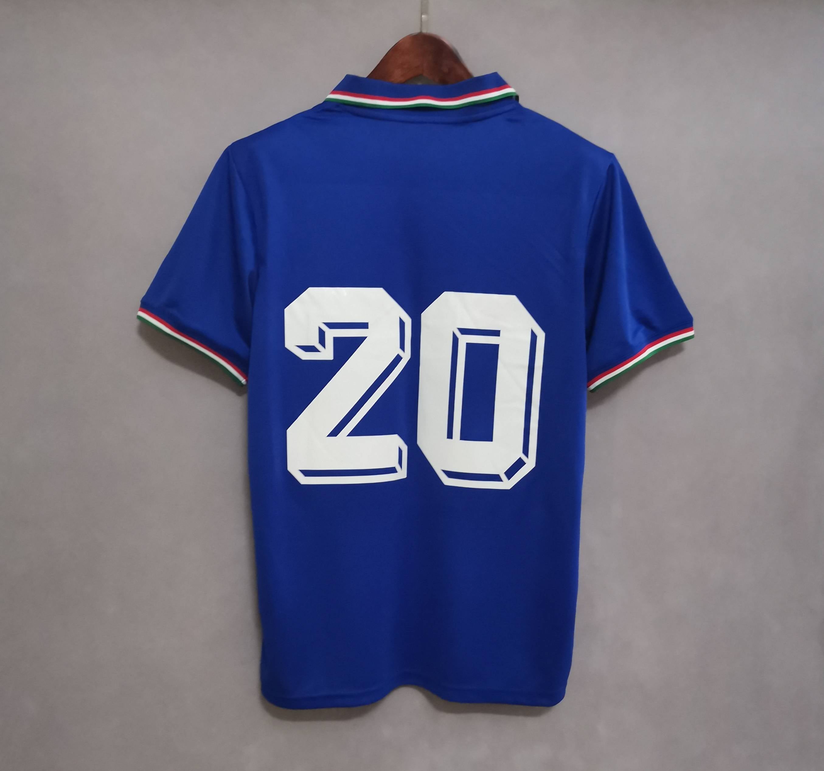 Italy - Home Shirt 1982 - World Cup Victory