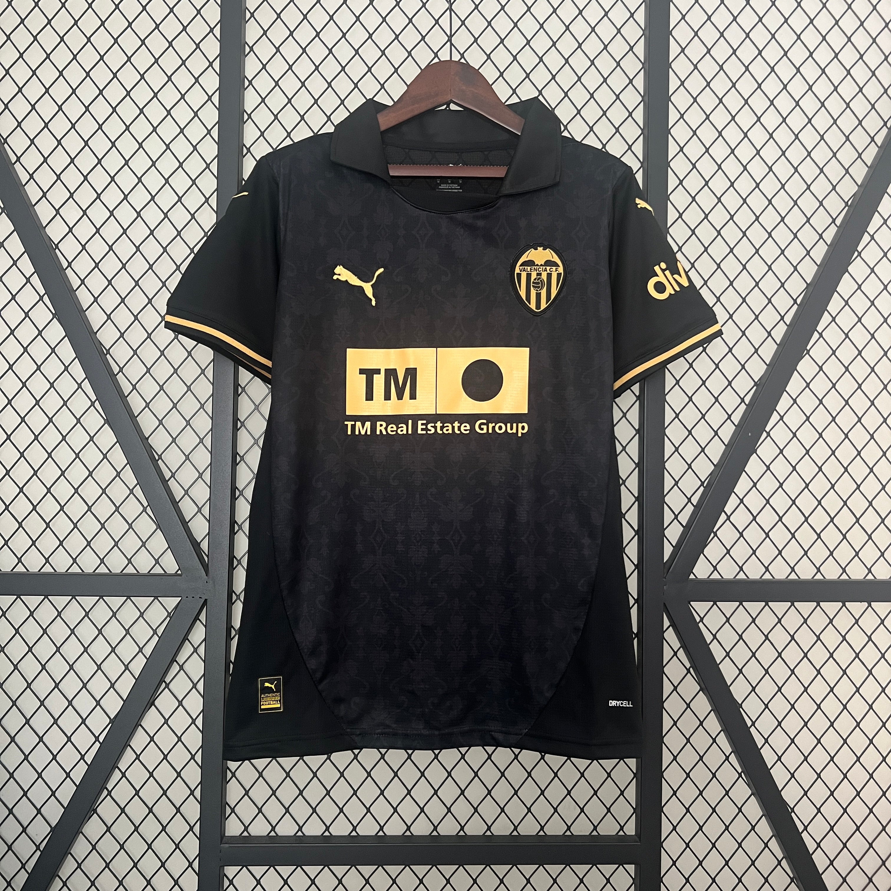 Valencia Away 2024/2025